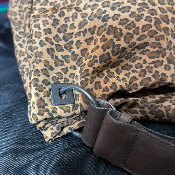 Bottega Veneta Leopard Slouch Shoulder Bag - Picture 9 of 16